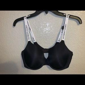 Victoria’s Secret bra 38D